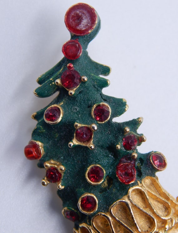 UNSIGNED Santa Christmas Tree Pin - Unusual Uniqu… - image 7