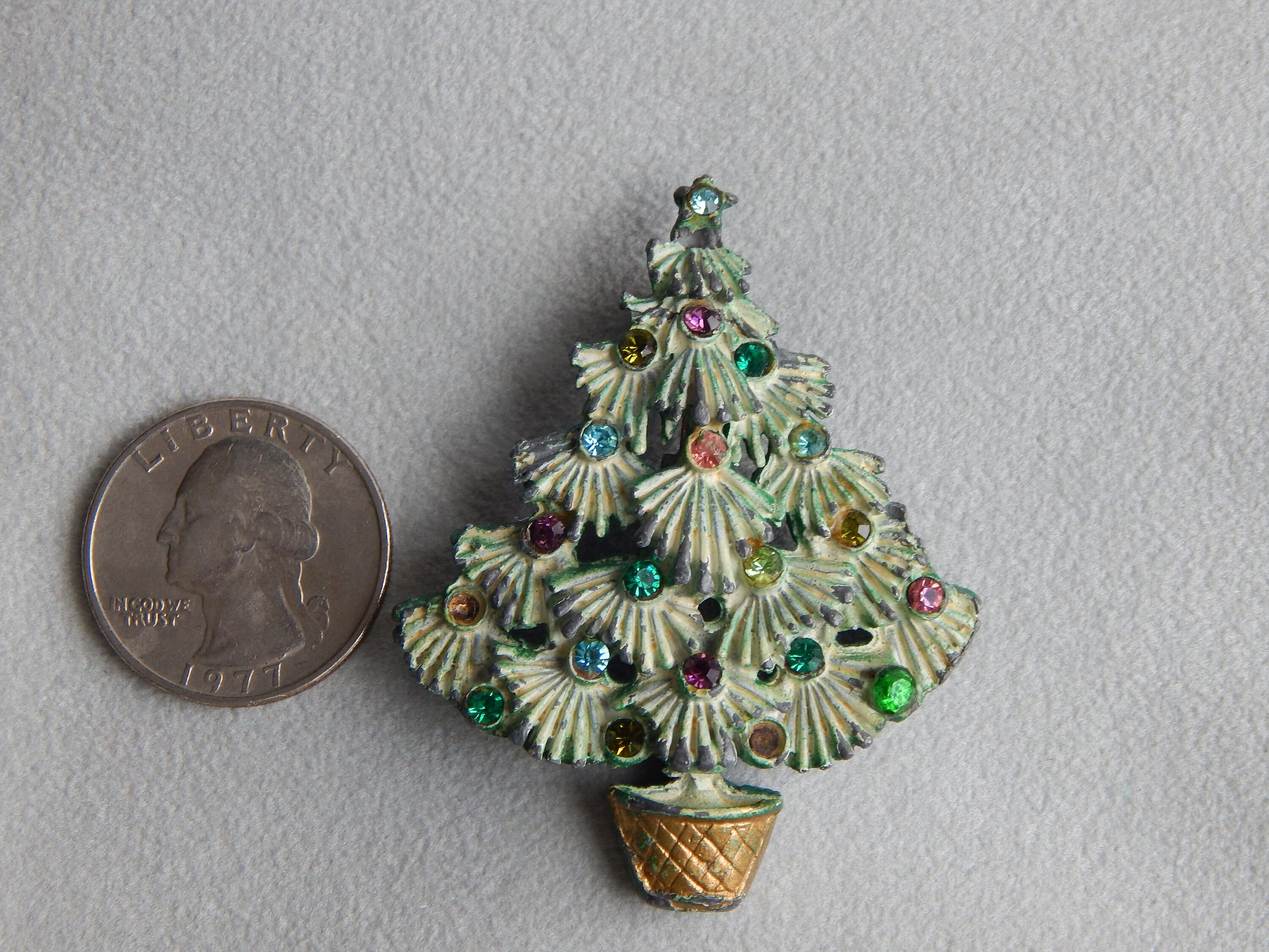 Vintage Christmas Tree Pins Two Eras Wear Repair Craft Etsy