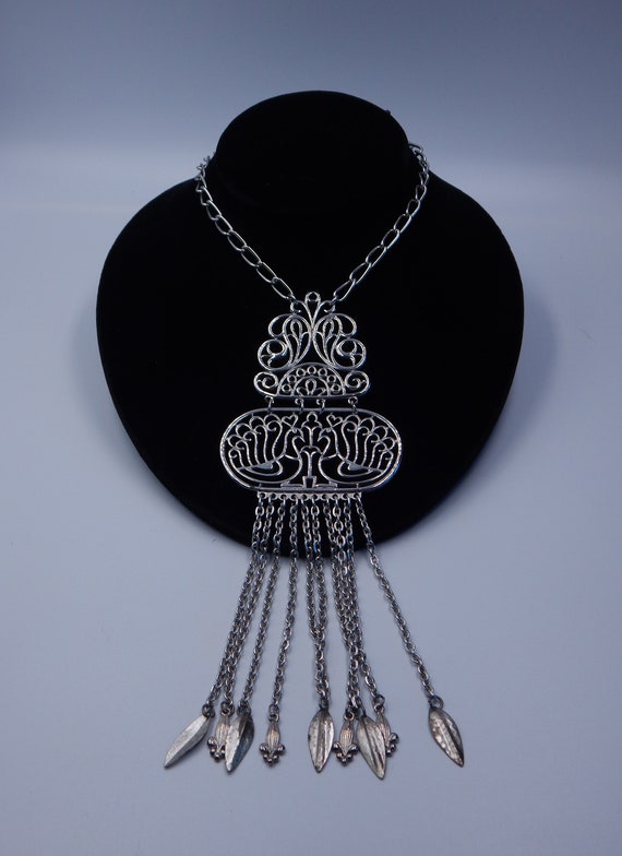 TRIFARI Peacock Scrollwork Fringe Necklace - Funky