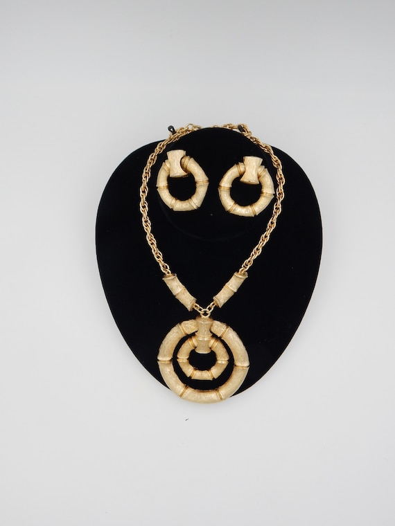 NAPIER Bamboo Pendant Necklace Earrings - Statemen