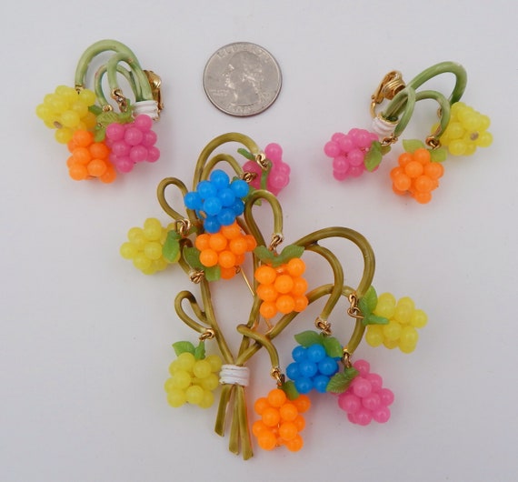 CASTLECLIFF Delightful Fruit Pin Chandelier Earri… - image 3