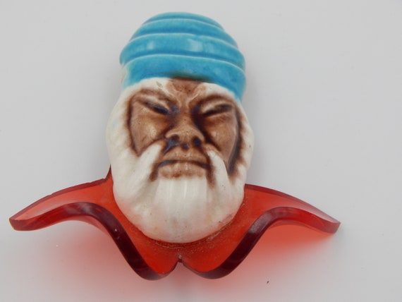 ELZAC Sultan Lucite Pottery Pin - Oriental Flair - image 3