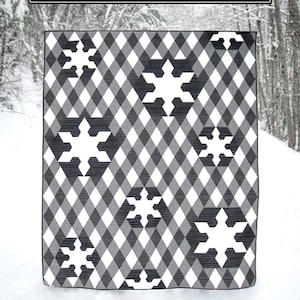 Snowflake Lane, Krista Moser Patterns, Snowflake Quilt, Christmas Quilt, Use 60 Degree Diamond MINI Ruler, Printed Pattern, Free Ship USA