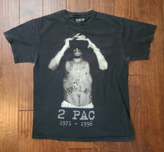 Official Tupac Amaru/AWA Merchandising RIP Commemo