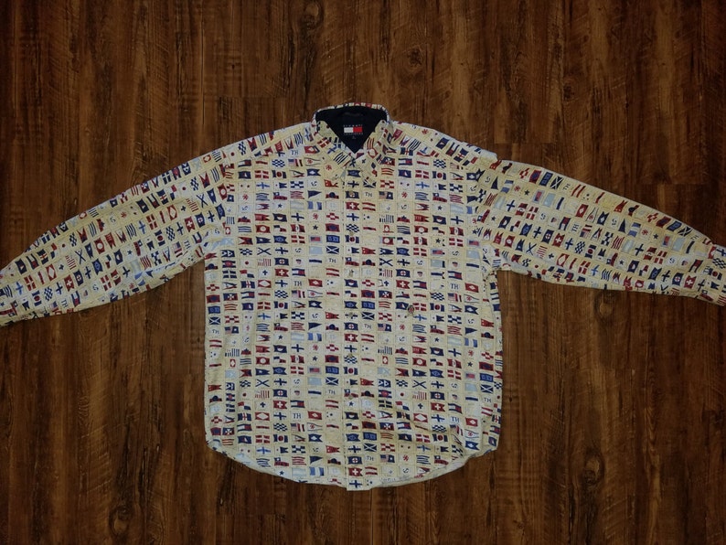 Vintage Tommy Hilfiger Flags Theme Button up