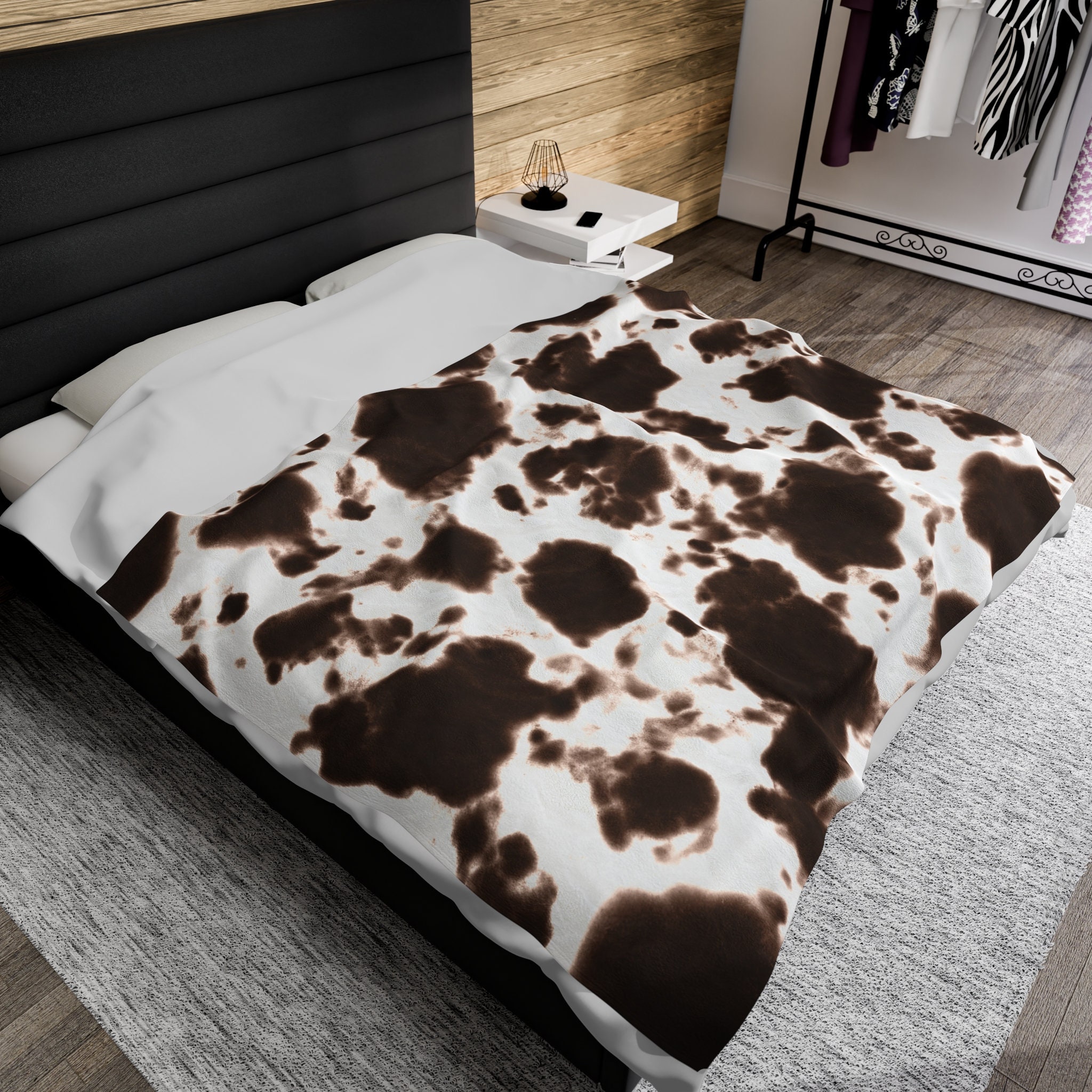 Cow print fuzzy blanket hotsell