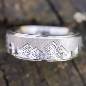 The Surveyor - 7mm Titanium Mountain Ring