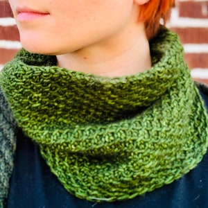 Tunisian Crochet Pattern - The Malaika Cowl
