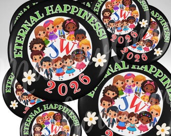 Puede incluir: Una colección de botones circulares con borde negro, el texto verde ETERNAL HAPPINESS! y margaritas blancas. El centro muestra un grupo de niños dibujados, las letras rojas JW y el año 2026 en color rojo.