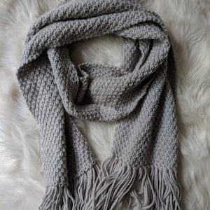 Classic Seed Stitch Knit Scarf Pattern - Beginner Friendly Digital Download - Double Moss Scarf Knitting Pattern for Beginners