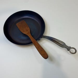11&quot; in. Carbon Steel - Deep Skillet - Hand Forged