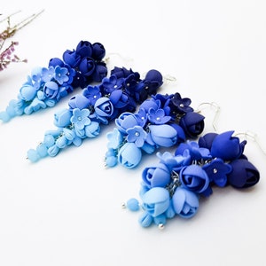 Orecchini a fiori con lampadario, orecchini a fiori Ombre, orecchini pendenti, orecchini a lampadario pendente, orecchini floreali lunghi Orecchini blu navy blu immagine 1