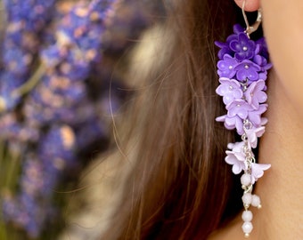 Orecchini di fiori lampadari, orecchini lunghi appesi, orecchini da sposa, orecchini Ombre, orecchini di colore lilla e viola, orecchini floreali lilla