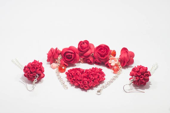 red rose bracelet