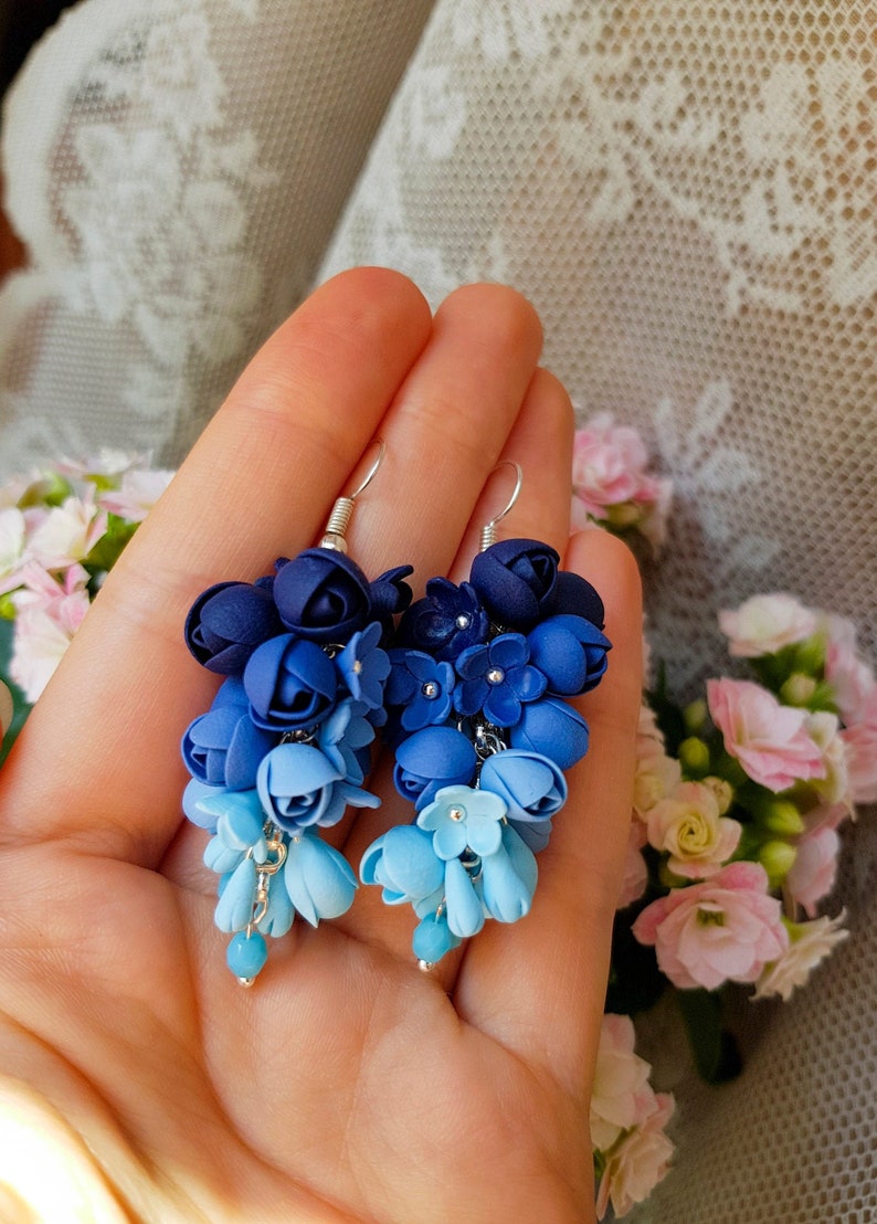 Orecchini a fiori con lampadario, orecchini a fiori Ombre, orecchini pendenti, orecchini a lampadario pendente, orecchini floreali lunghi Orecchini blu navy blu immagine 2