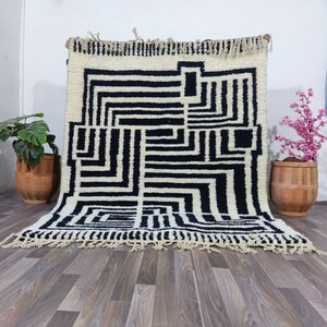 Handmade Beni Ourain Rug: Black & White Geometric Wool Rug