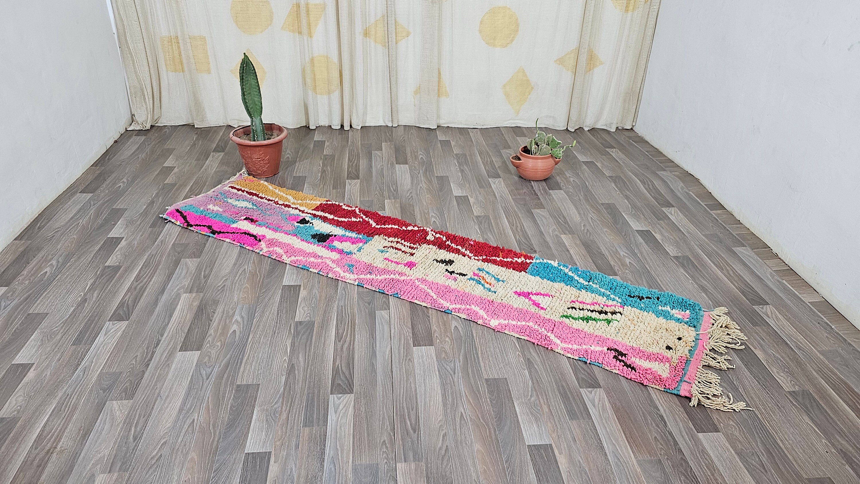 手織りモロッコ ブジャード ランナーラグ：カラフルなウールの廊下用