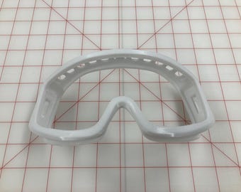 Hoth goggle frame with vent holes punched