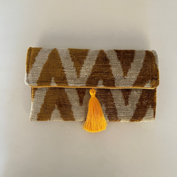 Mustard zigzag ikat clutch | Gold Chevron silk velvet ikat clutch purse wallet | Beige boho handbag