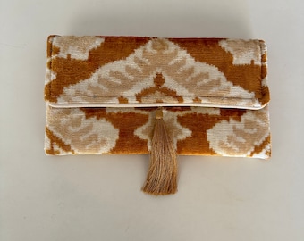 Embrague victoriano dorado ikat plegable / Bolso clutch de seda de terciopelo para bodas