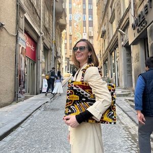 Cabas en jute avec couronne mystique en velours marron foncé - Sac fourre-tout en or rouge en tissu ikat de soie tissé à la main