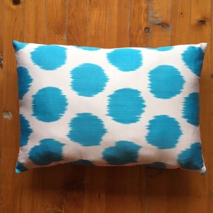 Teal Blue dot ikat pillow cover - Blue lagoon polka dot | Handwoven Uzbek silk ikat cushion cover