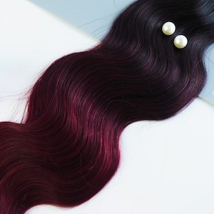 I-Tip ヘアエクステンション、22 インチ、ボディウェーブ、100% バージン レミー ヘア、オンブル カラー #1B-99J (オフ ブラックからバーガンディへのグラデーション)、120 ストランド/パック、1g/ストランド