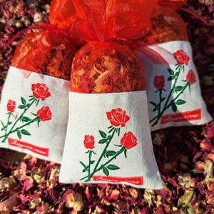 Organic Rose Petal and Cedarwood  (3) Sachets
