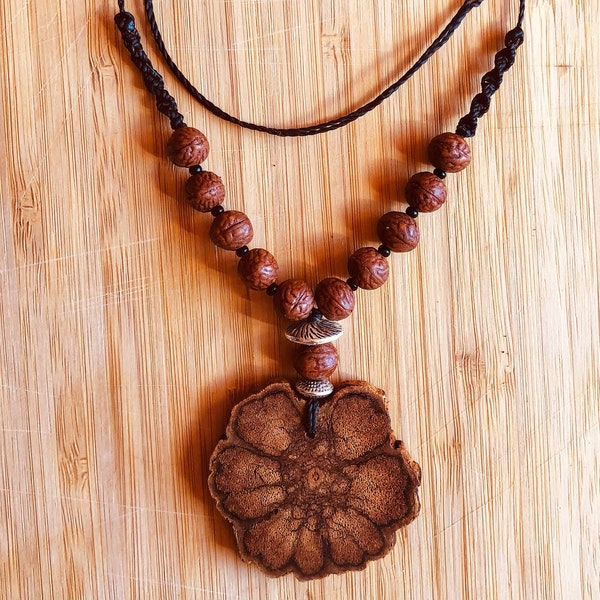 Collier SPÉCIAL Shipibo Talisman : Vigne Ayahuasca avec graines de Rudrashka Bodhi (de la forêt amazonienne) Cérémonie chamanique de guérison sacrée