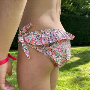 Maillot de bain en Liberty Wiltshire Pois de senteur 8 et 10 ans image 2