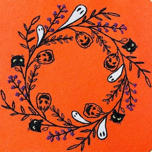 HALLOWEEN WREATH Embroidery Stick and Stitch Pattern  - witchy vibes spooky gothic wall art DIY