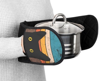 Peeking Cat in Retro Colors | Oven Mitts | Housewarming Gift