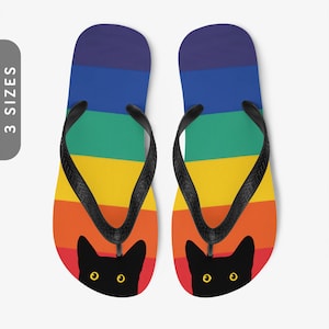 Katze im Regenbogen Flip-Flops | Regenbogen Sandalen | Stolz Flip Flops | String Hausschuhe | LGBTQ Strand Hausschuhe | Lustige schwarze Katzen Flipflops