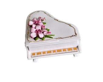 Boîte à musique vintage en porcelaine de Lefton pour piano « Jusqu'à la fin des temps ». 1996