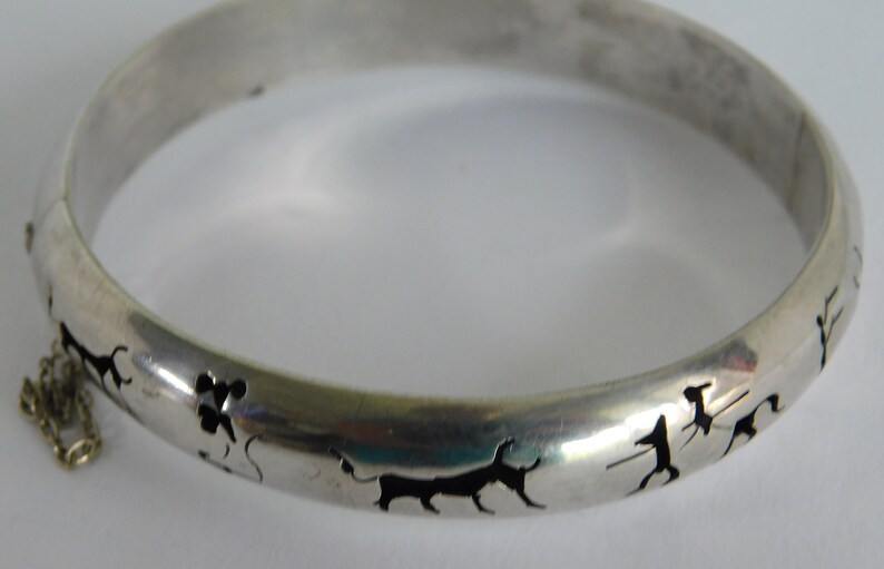 Vintage 925 Sterling Bullfight Story Cutout Hinged Bangle Bracelet Hecho Mexico