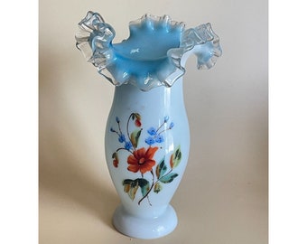 ヴィンテージ ブルーからクリア オパールセント フリル フローラル