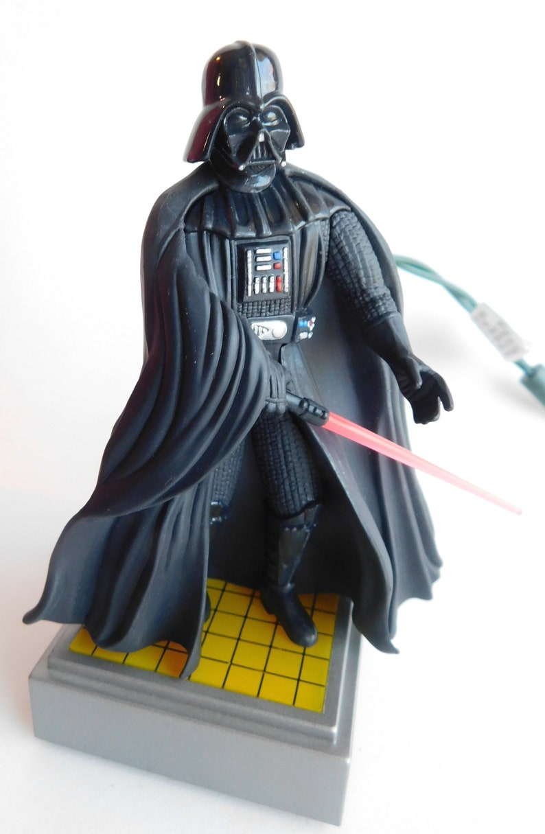 Darth Vader Star Wars 1997 HALLMARK Keepsake Ornament Light and Voice Magic