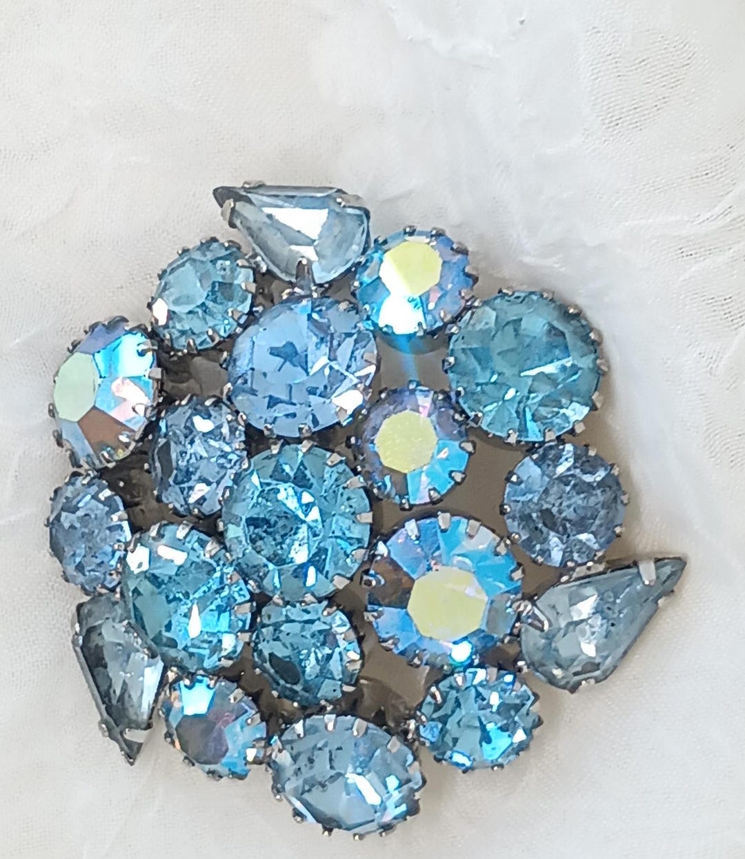 Vintage Deep Blue 19 Rhinestones Round BROOCH Sparkling Jewelry Pin - Etsy