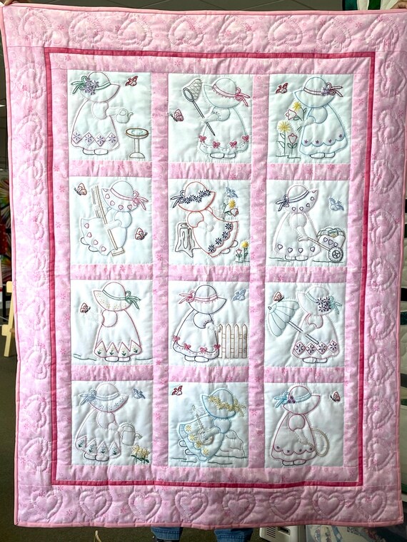 Sunbonnet Sue Crib Quilt hand embroidered Amish hand quilted cotton machine washable 37x42 inches