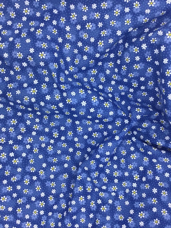 Depression 20s 30s Feedsack print. 100% cotton fabric. Fabric Traditions dark blue Daisy floral fabric. Sold by the yard
