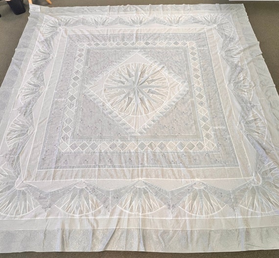 Elegant Mariner's Compass Quilt Top -Amish made - UNFINISHED top only, see below for finishing.  Maritime Themed Home Deco