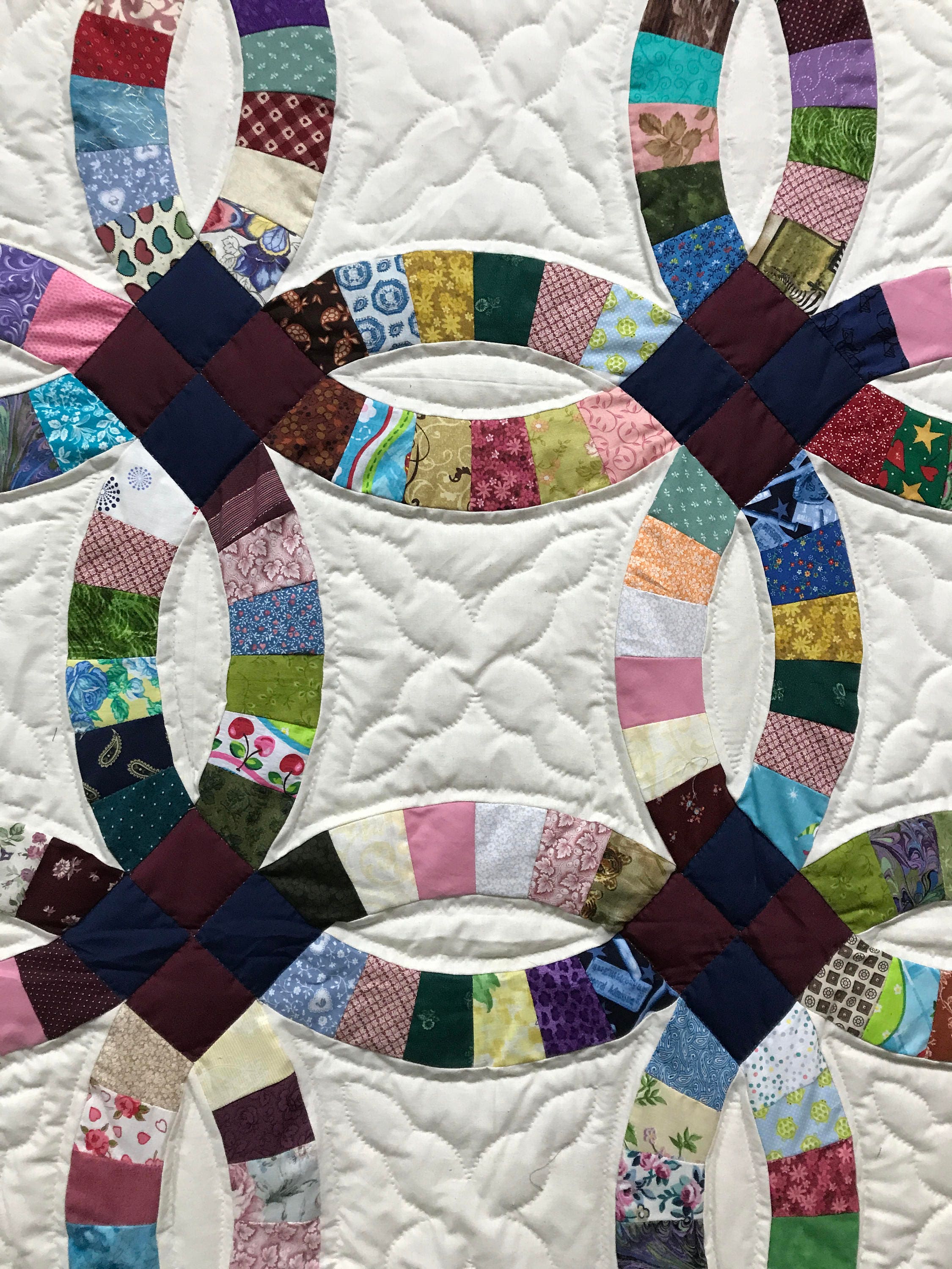 On SALE! Beautiful Double Wedding Ring Quilt Hand Quilted Handmade