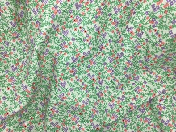 Depression 20s 30s feedsack print 100% cotton. Moda Chloe’s Closet out of print Floral fabrics on white background. Sold by the yard.