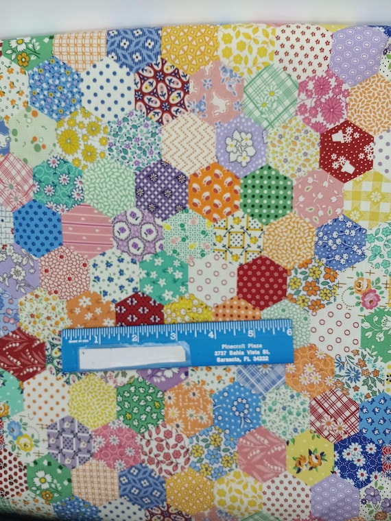 20s/30s Feedsack depression fabric Aunt Grace Goes Scrappy by Judie Rothermel R351524D Hexagon 100% cotton by the yard