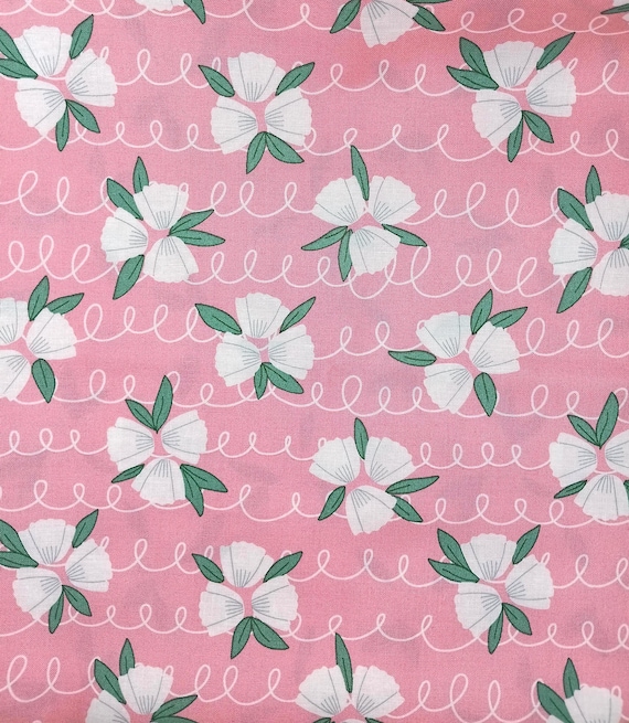Depression 20s 30s feedsack print 100% cotton fabric. Andover Fabrics Tulip Trios by Amy Latta Pattern 1493 white flowers on pink background