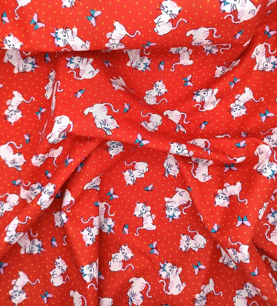 20s 30s feedsack depression print fabric Whimsies by Claire Holliday for Ink & Arrow by QT Fabrics 100% cotton Cats on red background