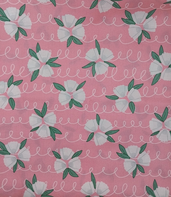 Depression 20s 30s feedsack print 100% cotton fabric. Andover Fabrics Tulip Trios by Amy Latta Pattern 1493 white flowers on pink background