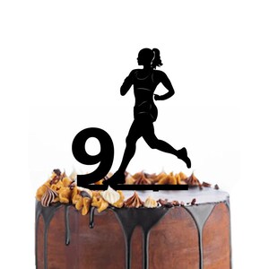 Birthday cake topper with a girl runner, different variations and colours possible Figure + Age
