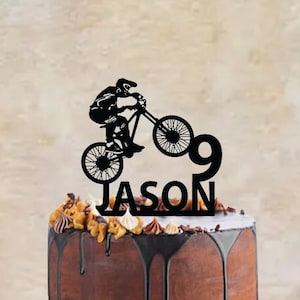 Decorazione per torta di compleanno con ciclista in mountain bike