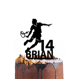 Birthday cake topper with a badminton player, different variations and colours possible